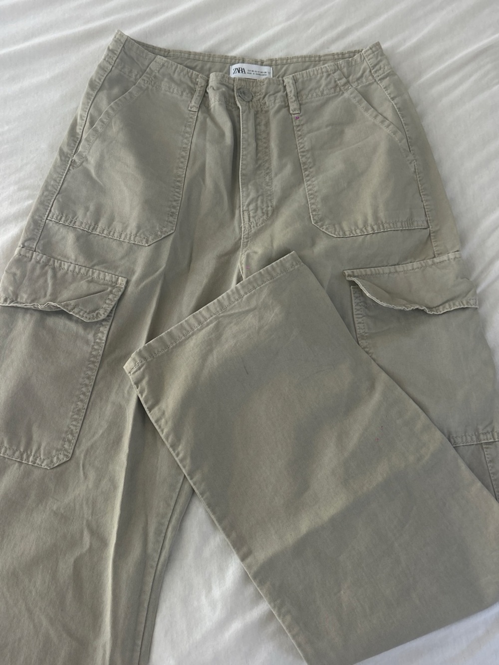 ZARA Men’s Olive-Tan Cargo Pants
